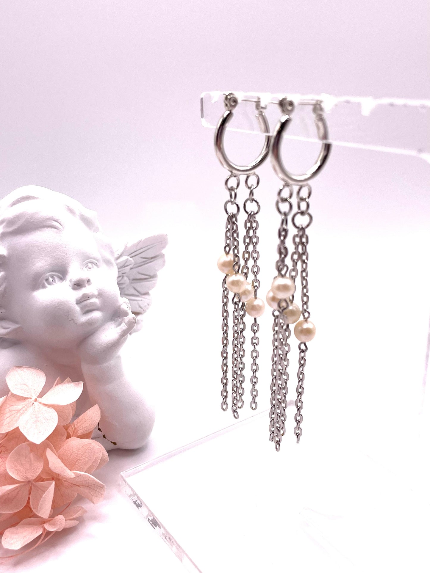 Ohrringe-Kreolen mit weissen Süßwasserperlen