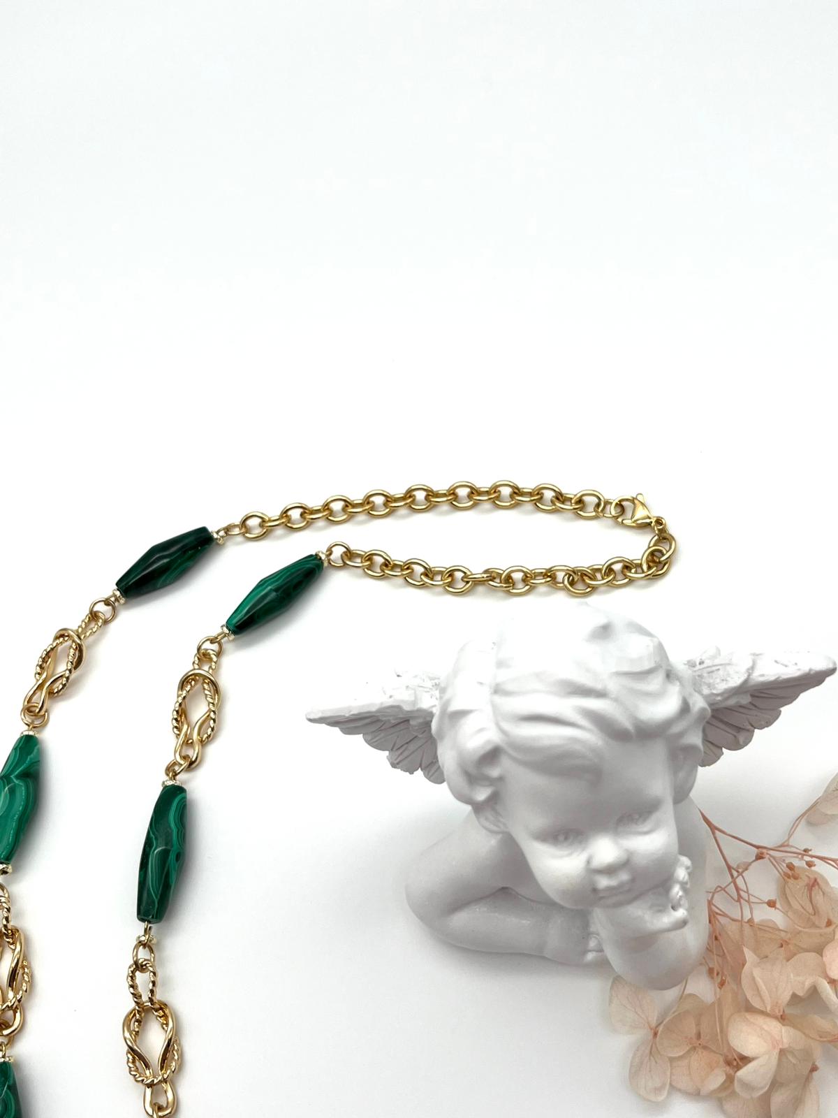 Eleganz in Grün – Schmuckset aus Malachit & Goldakzenten