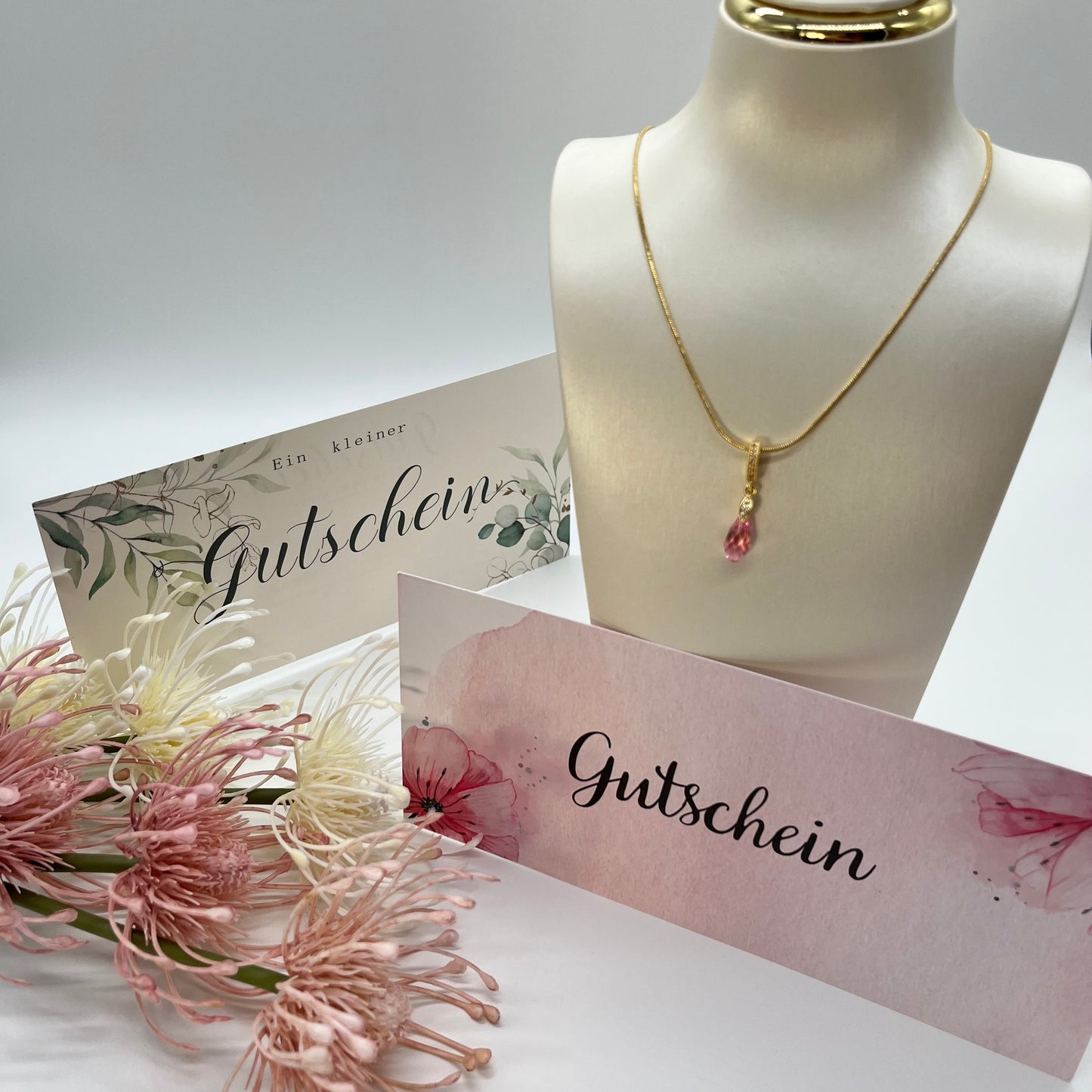 Handgefertigtes Collier mit Biwa Perlen