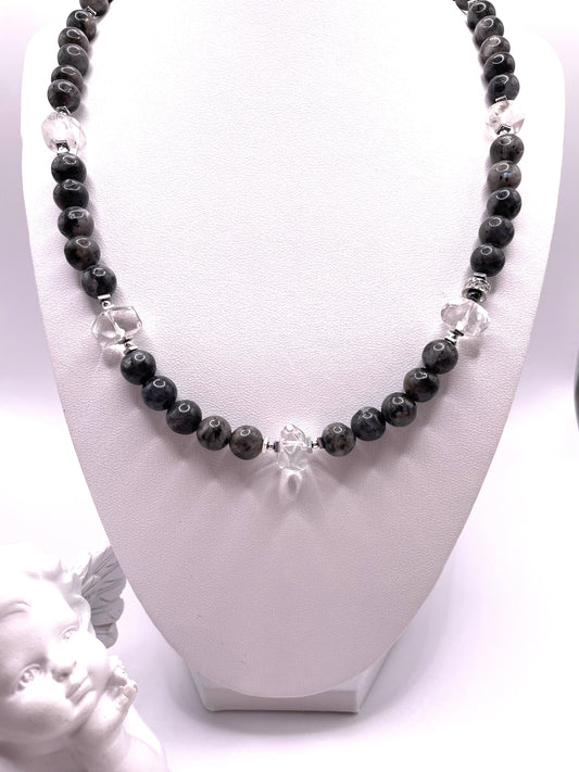 Edelsteinkette aus Labradorit und Bergkristall, handgefertigt