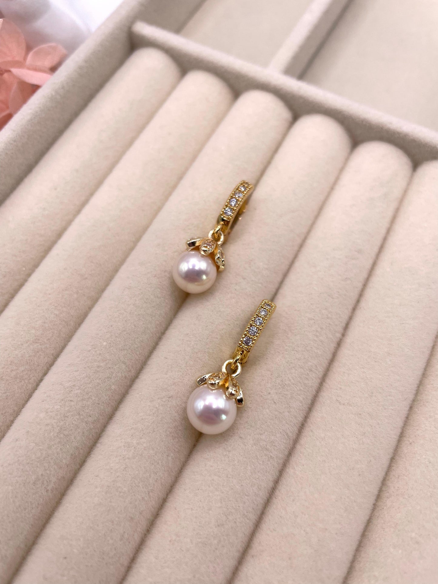 Ohrringe mit Süßwasserperlen (vergoldet)