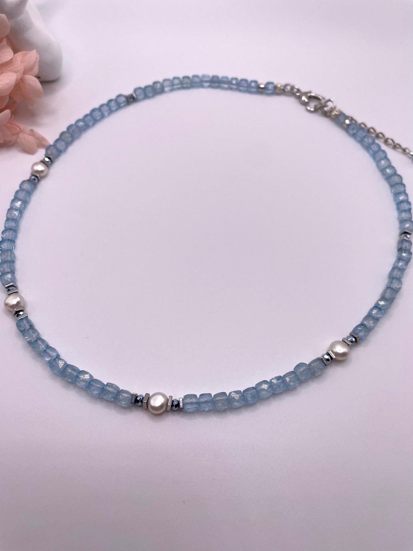 Blauer Topas, Süßwasserperlen, Hämatit, Kette handgefertigt