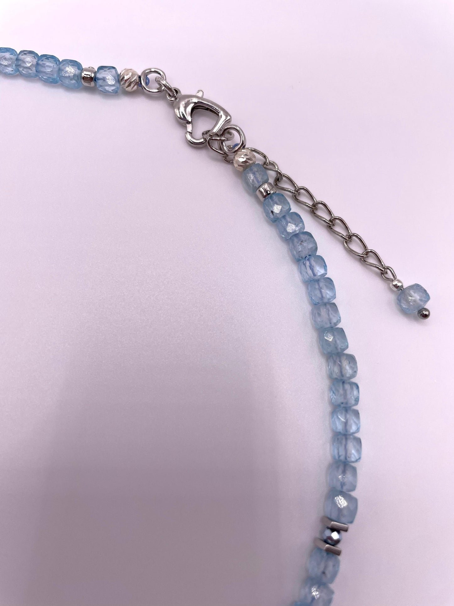 Blauer Topas, Süßwasserperlen, Hämatit, Kette handgefertigt