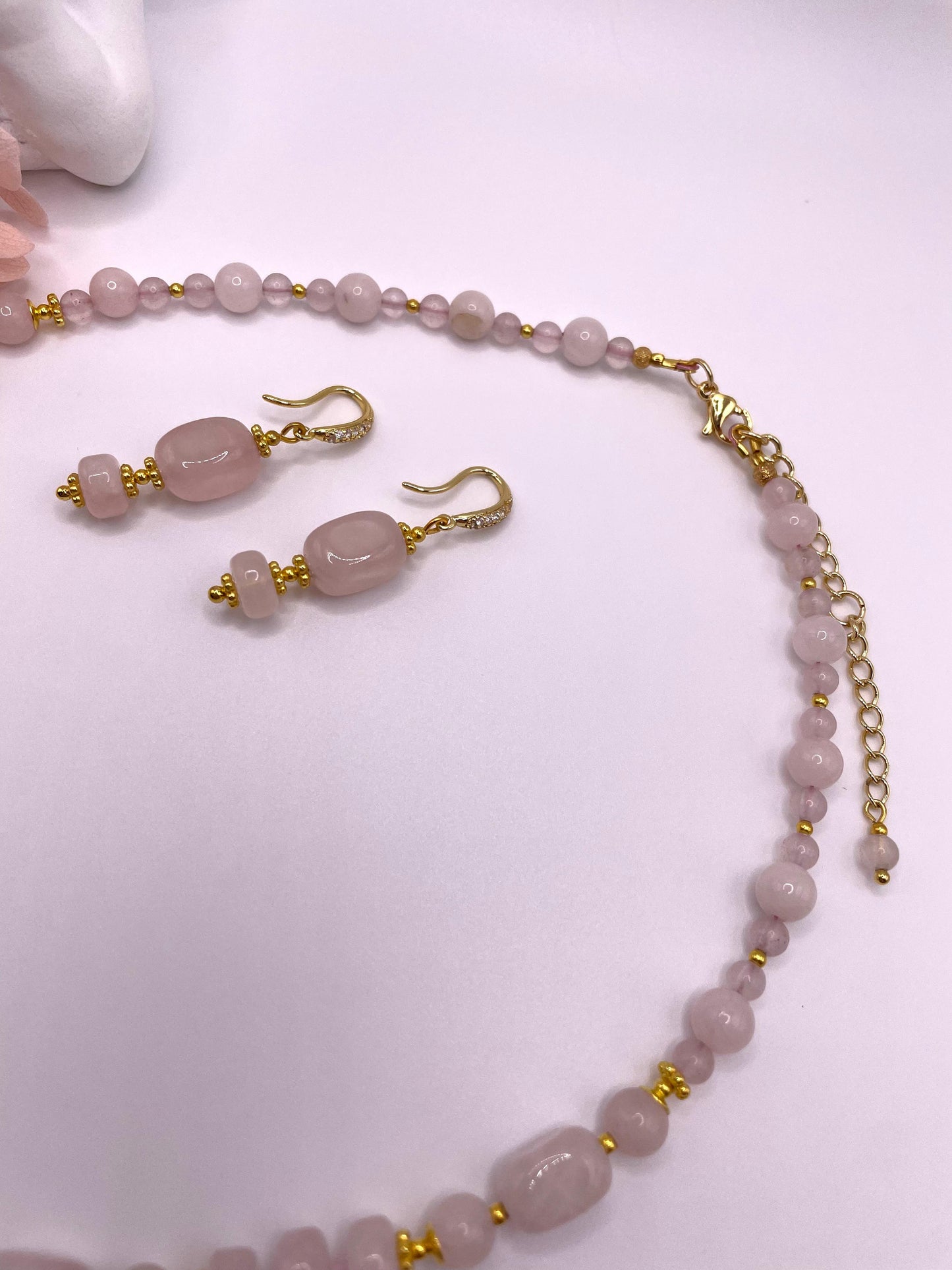 Rosenquarz, Edelstein Schmuck-Set, Kette und Ohrringe