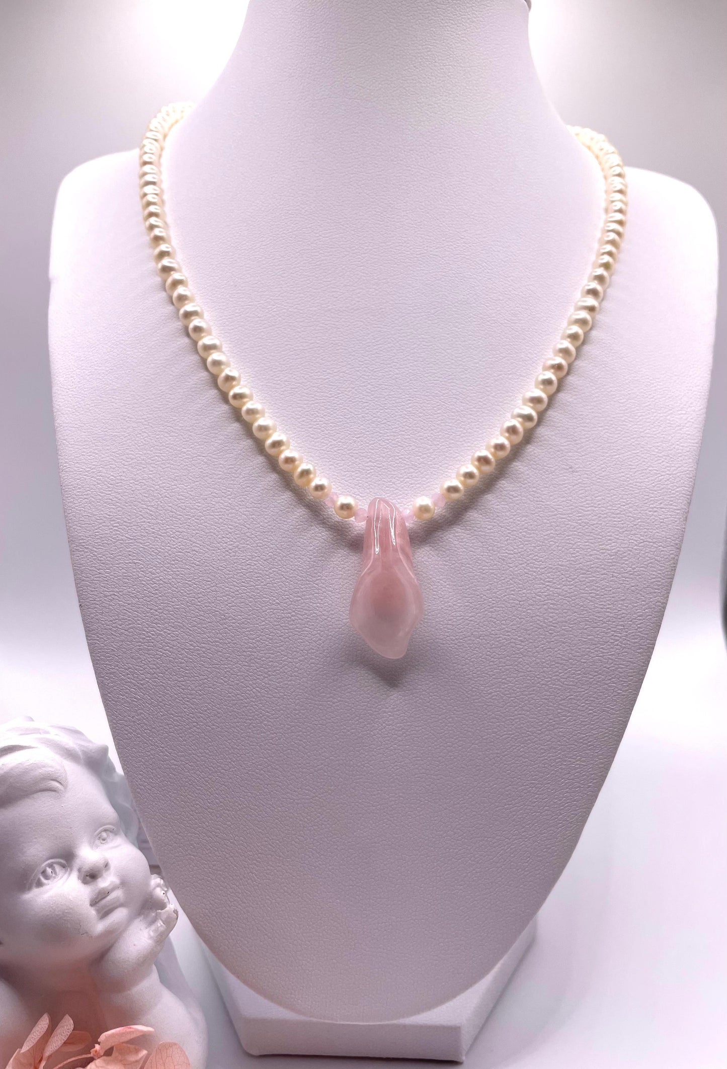 Süßwasserperlen mit Rosenquarz Blume, wunderschöne, zarte Kette