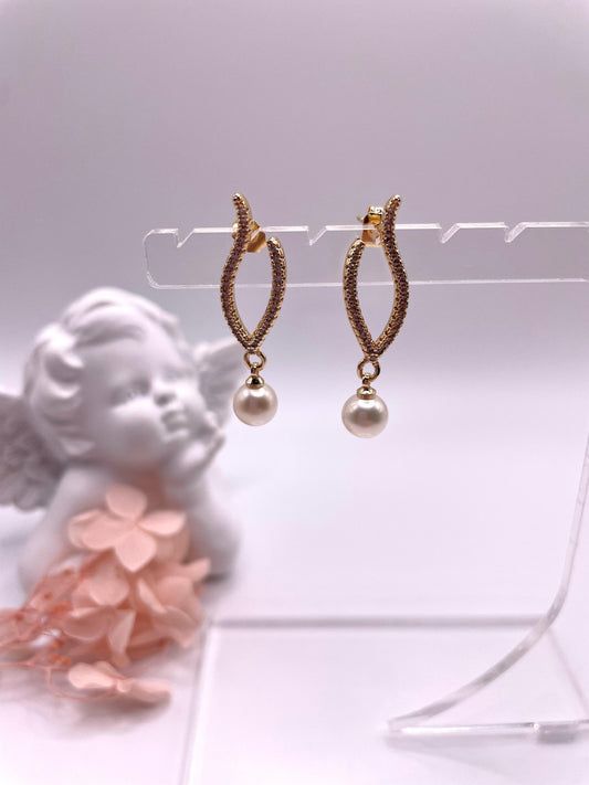 Elegante Ohrstecker mit Süßwasserperlen