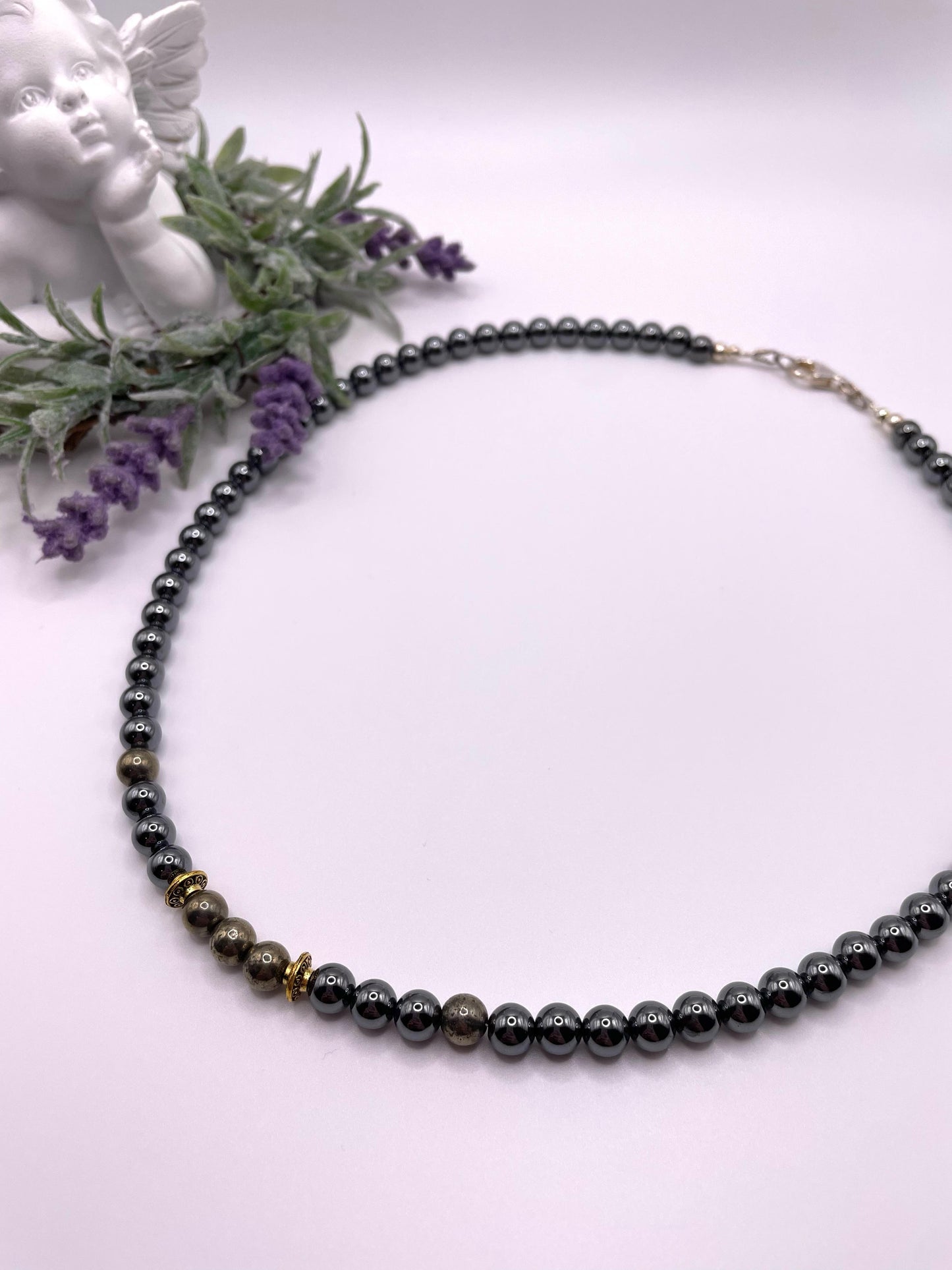 Hämatit und Pyrit Kette, eine kraftvolle Edelsteinkombination