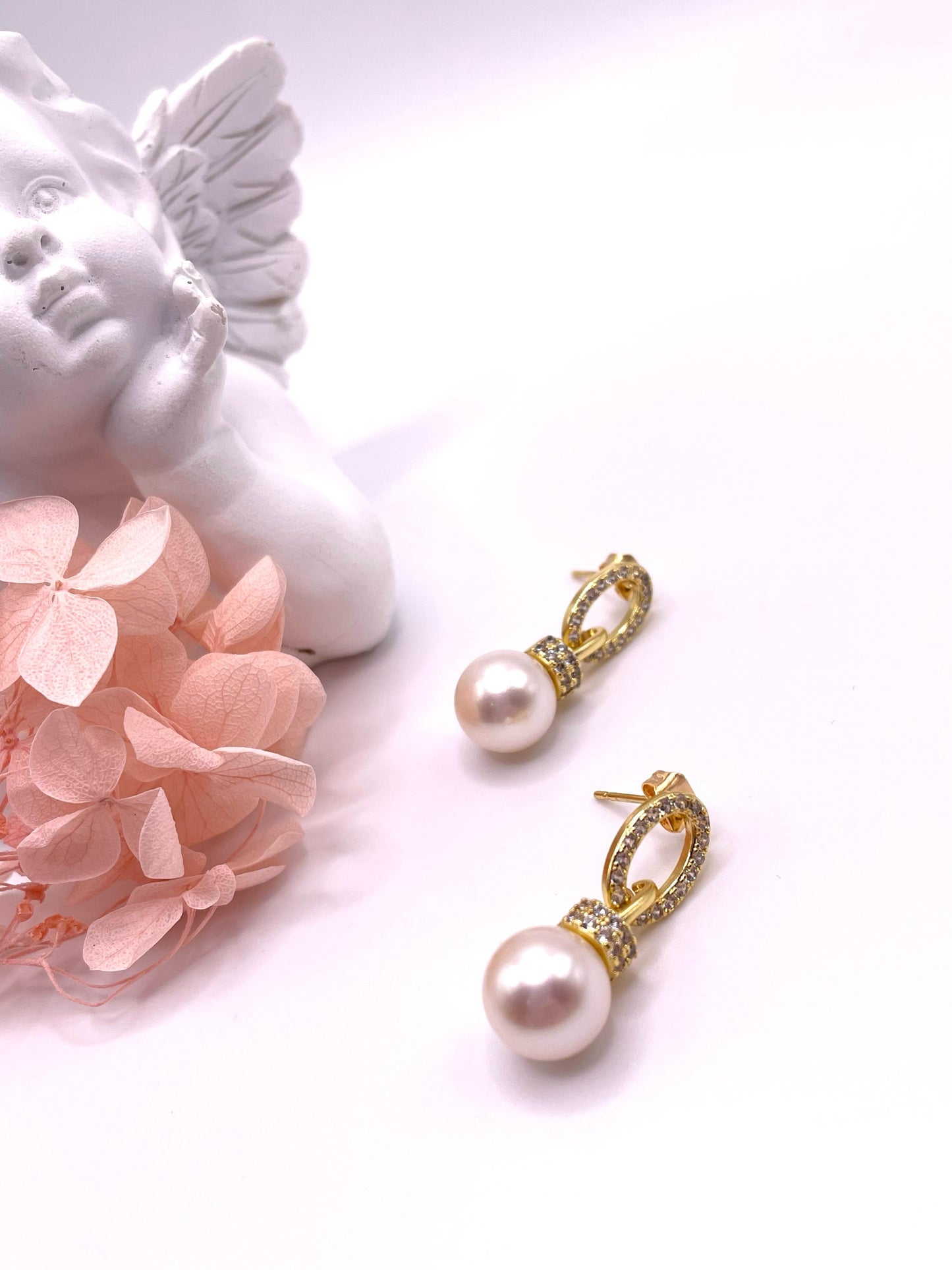 Ohrstecker mit Süßwasserperlen, vergoldet mit Zirkonia