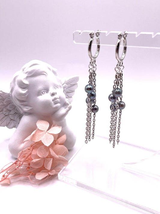 Ohrringe-Kreolen mit silbergrauen Süßwasserperlen