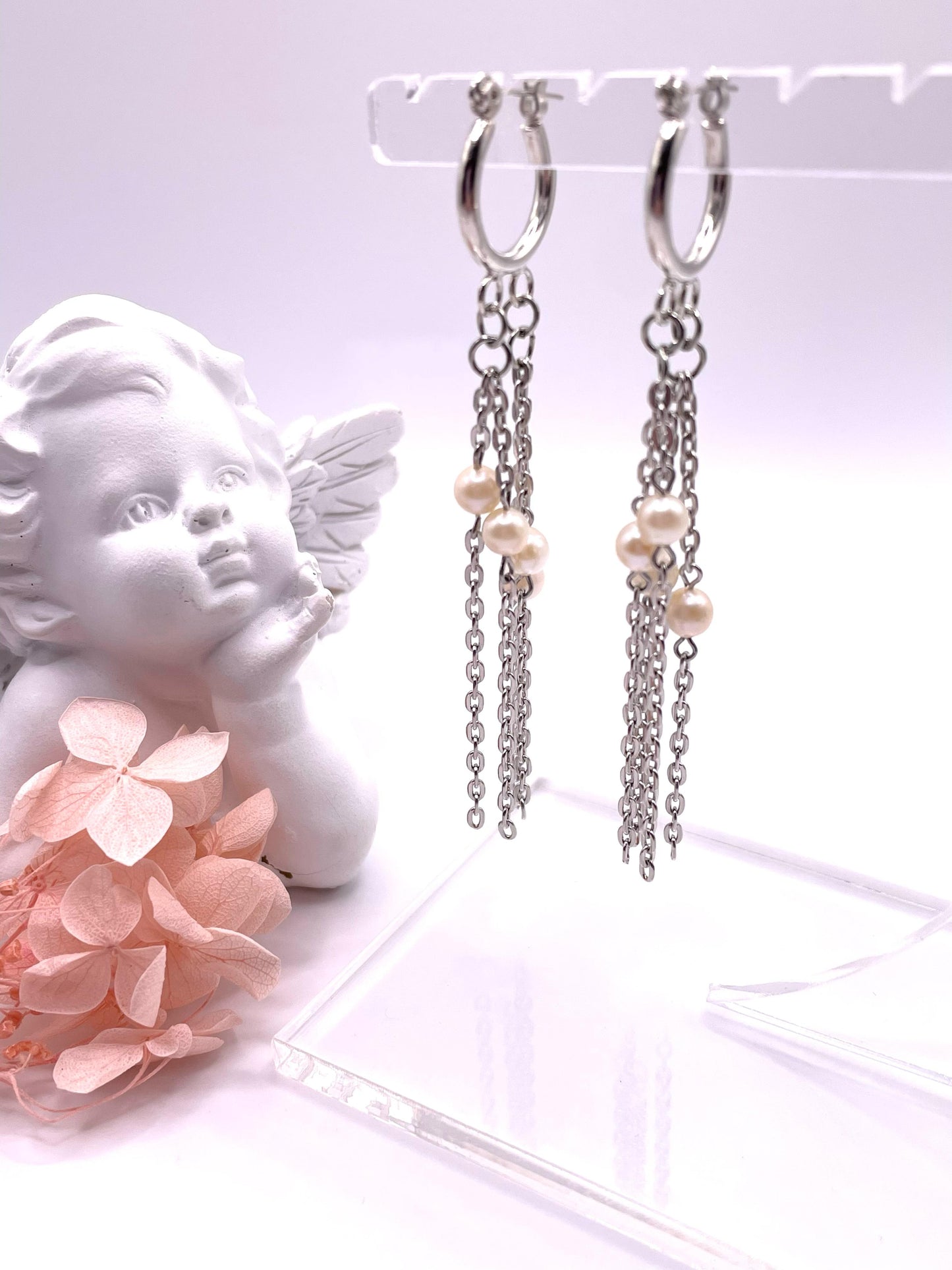 Ohrringe-Kreolen mit weissen Süßwasserperlen