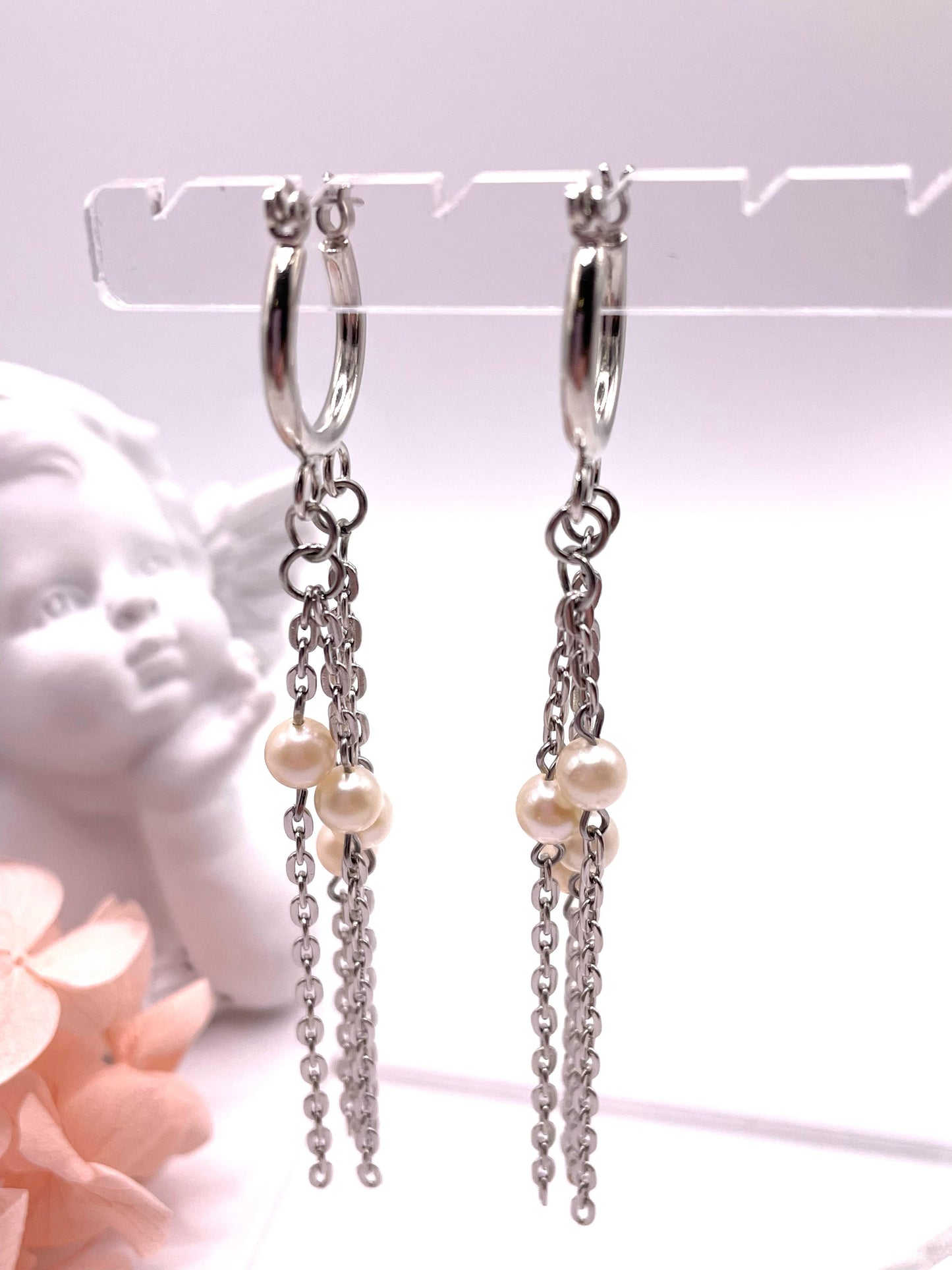 Ohrringe-Kreolen mit weissen Süßwasserperlen