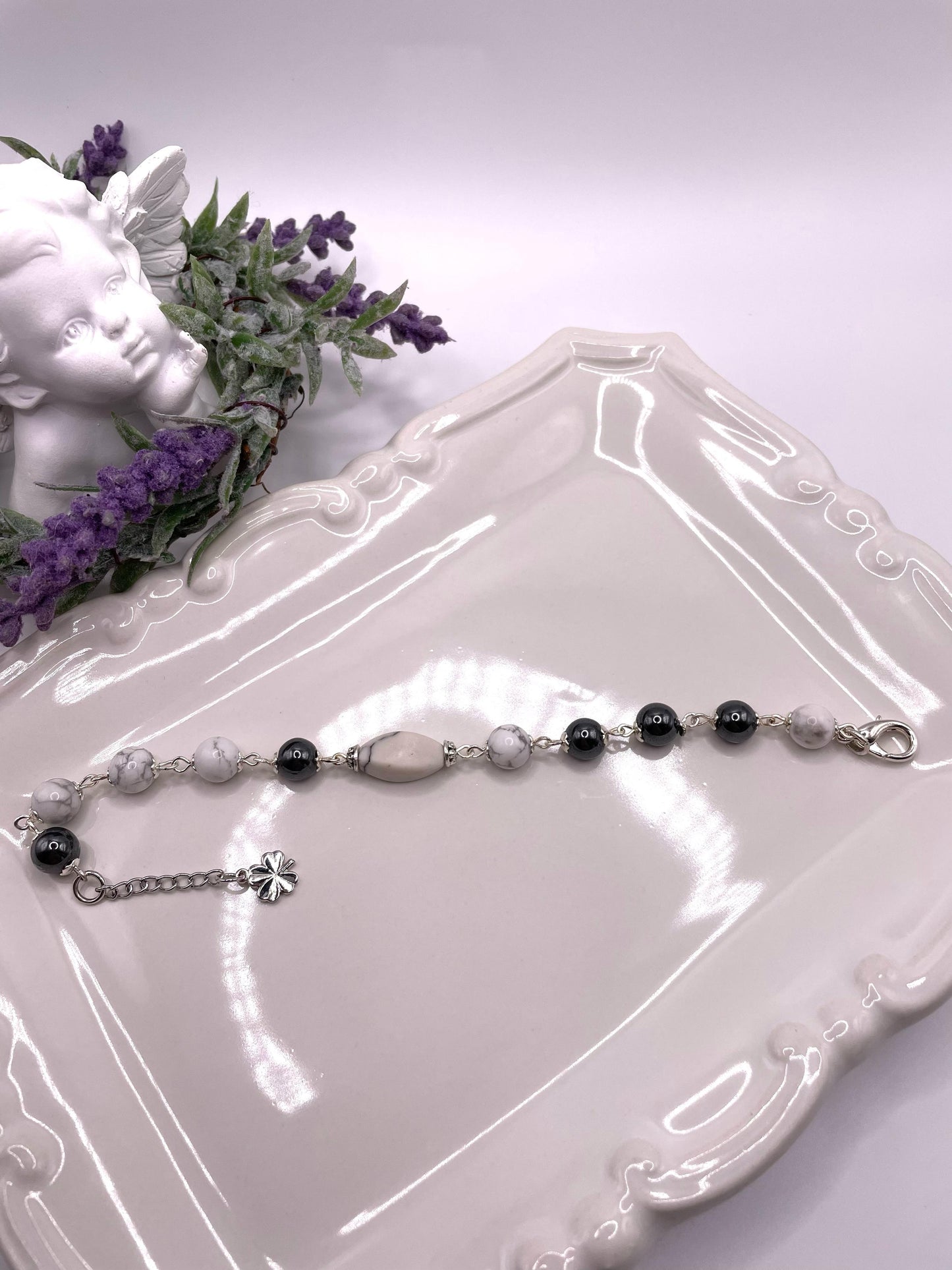 Hämatit, Howlith, Armband für mehr Erdung und Schutz