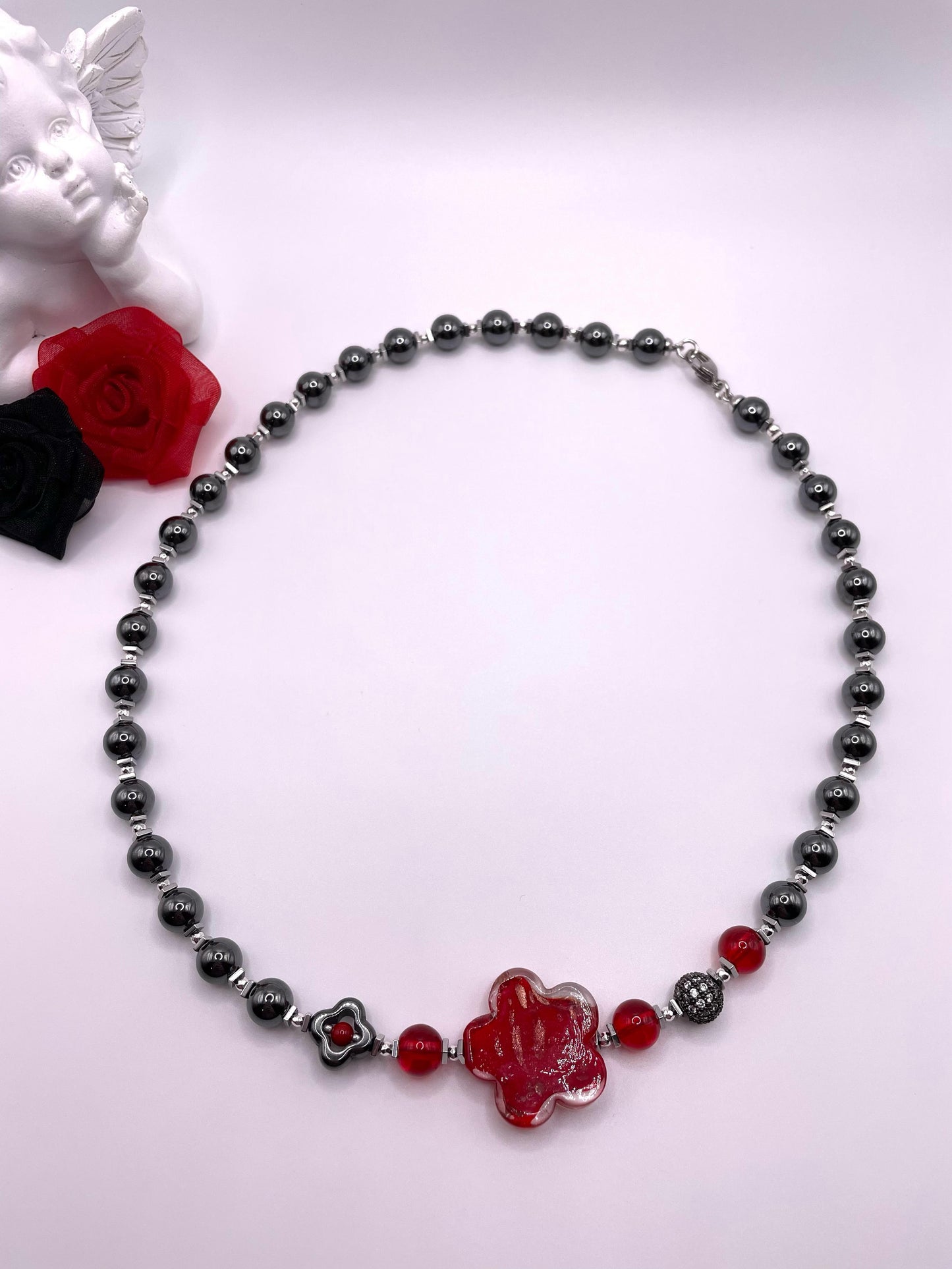 Hämatit Kette mit Lampwork Blüte