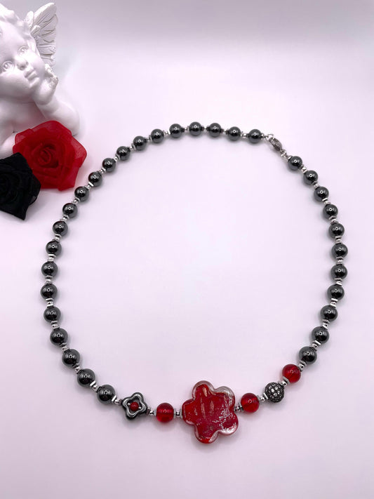 Hämatit Kette mit Lampwork Blüte
