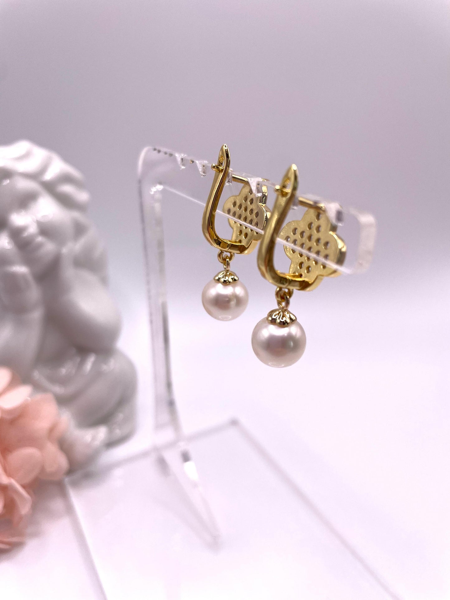 Wunderschöne, elegante Ohrringe mit echten Süßwasserperlen