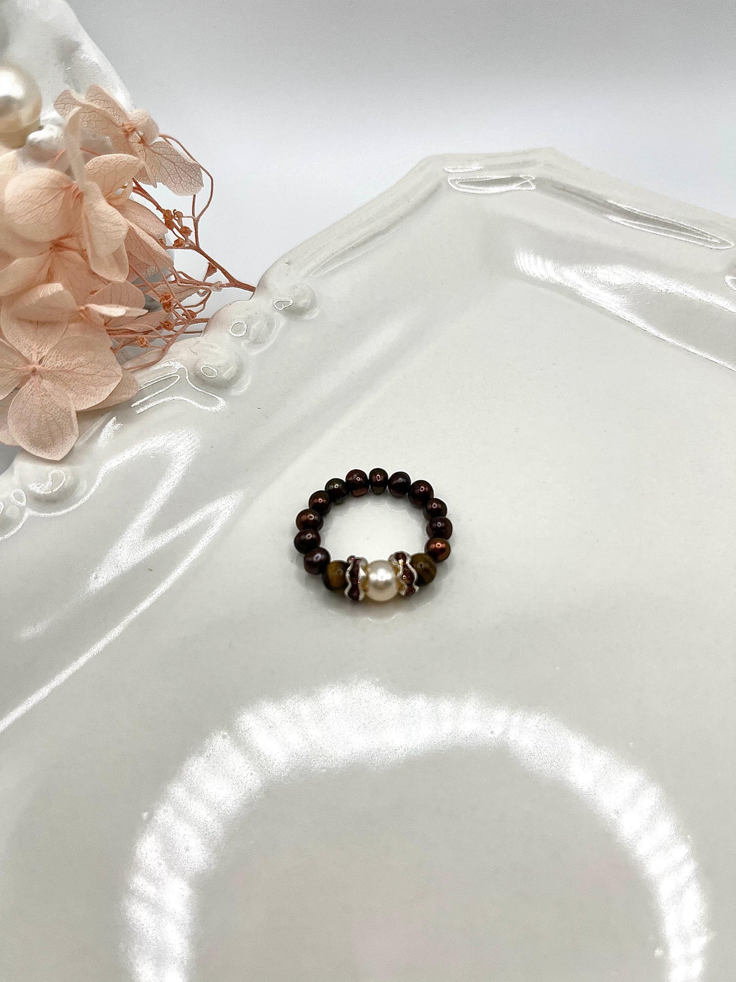 Perlenring mit Tigerauge