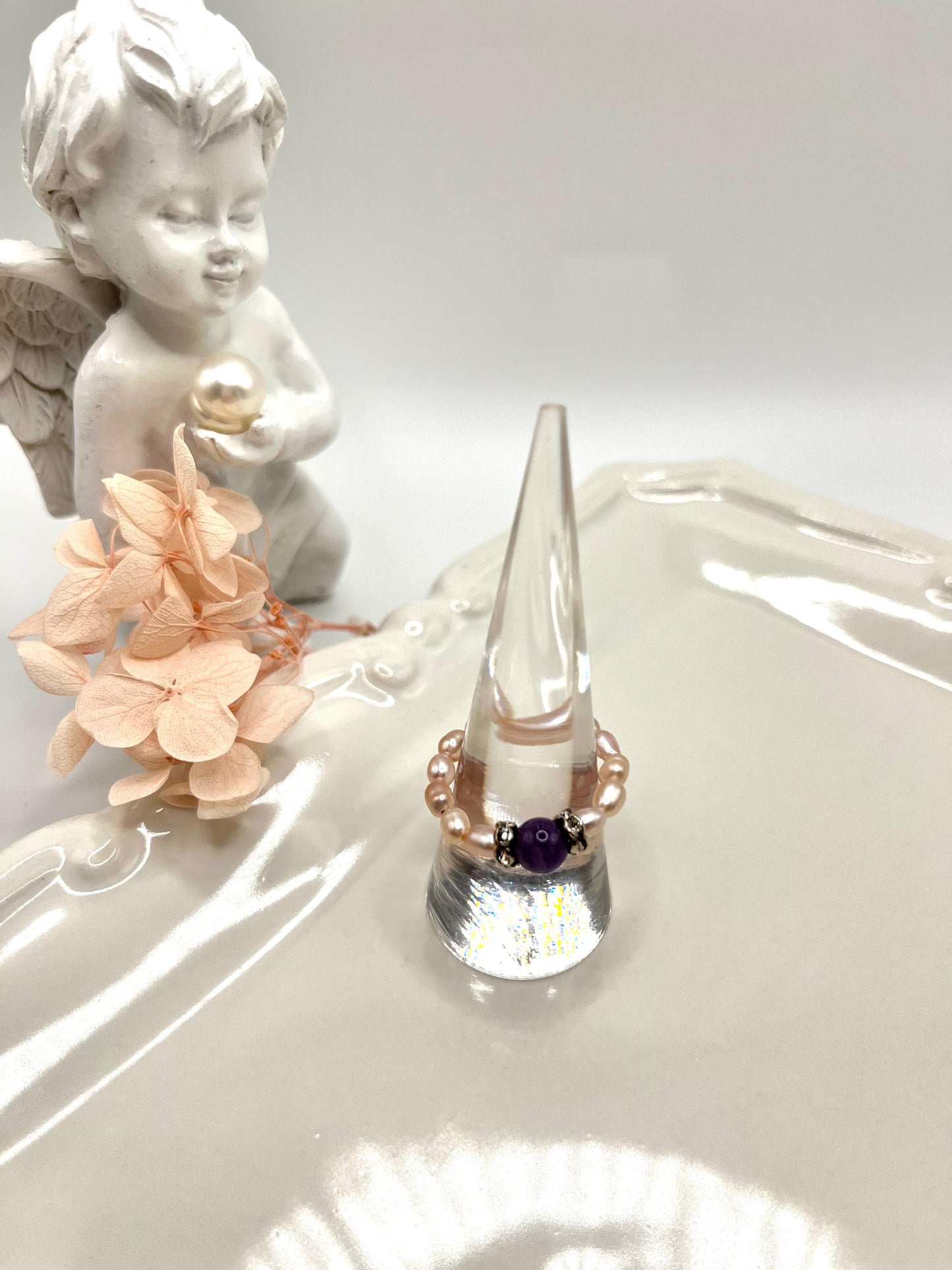 Perlenring mit Amethyst