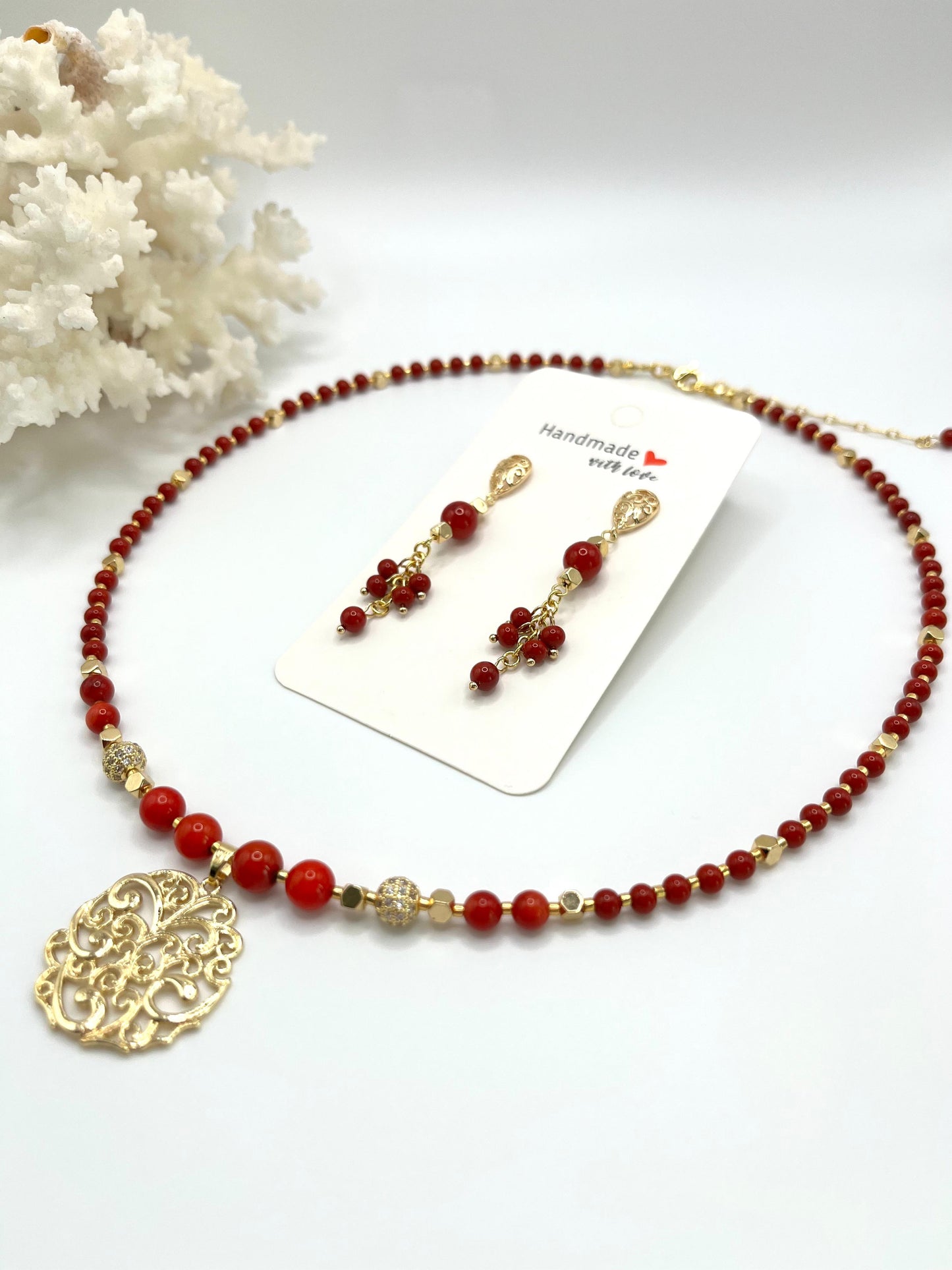 Korallen-Schmuckset “Meereszauber”, Kette und Ohrringe