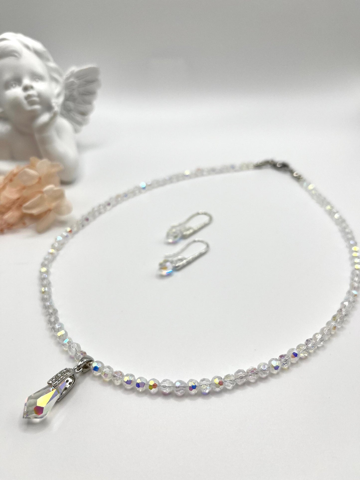 Carina, Schmuckset mit Glasperlen und Swarovski-Anhänger in Aurora Borealis Style