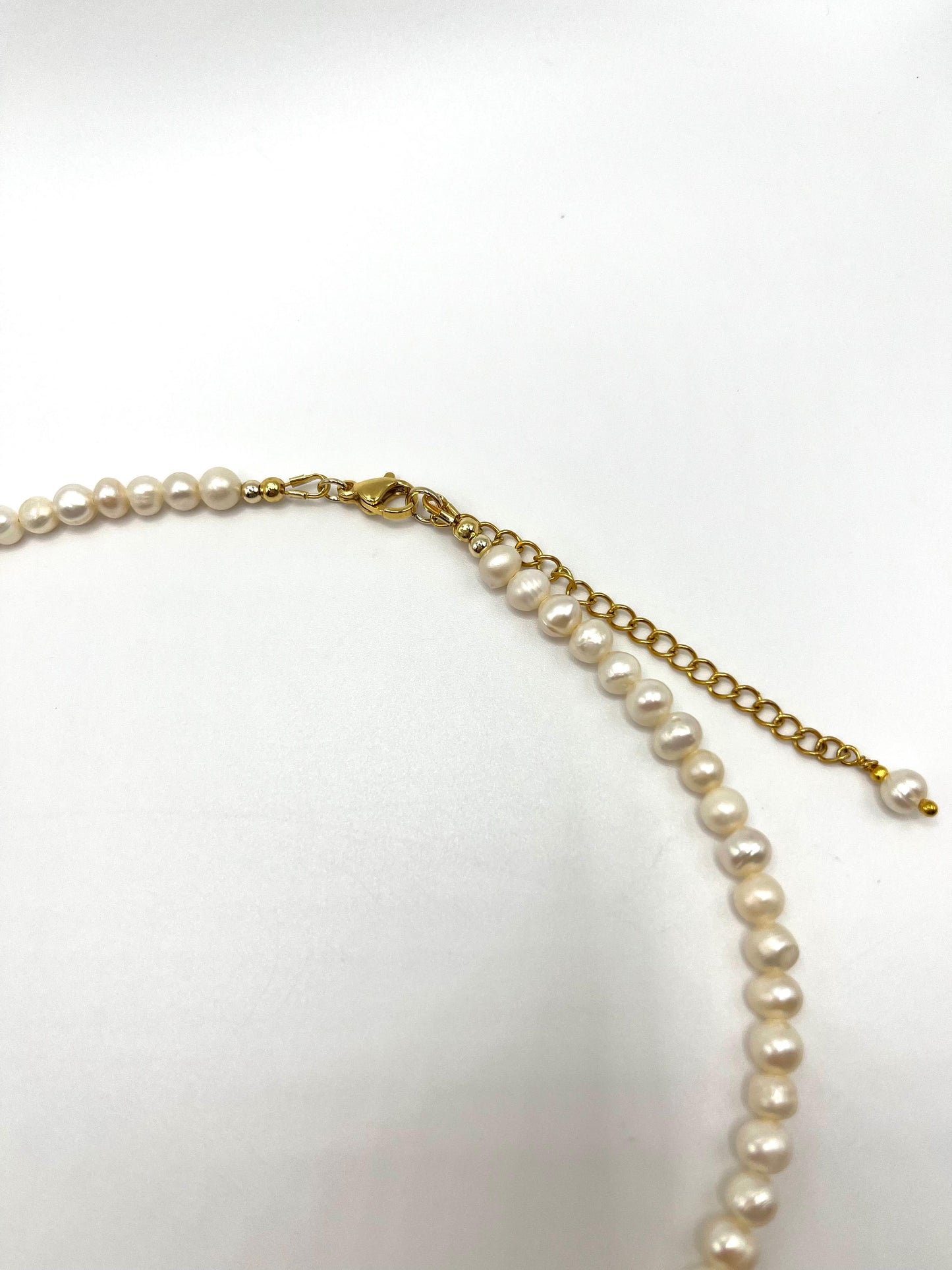 Perlenkette, echte Süßwasserperlen mit Engel-Anhänger für junge Dame