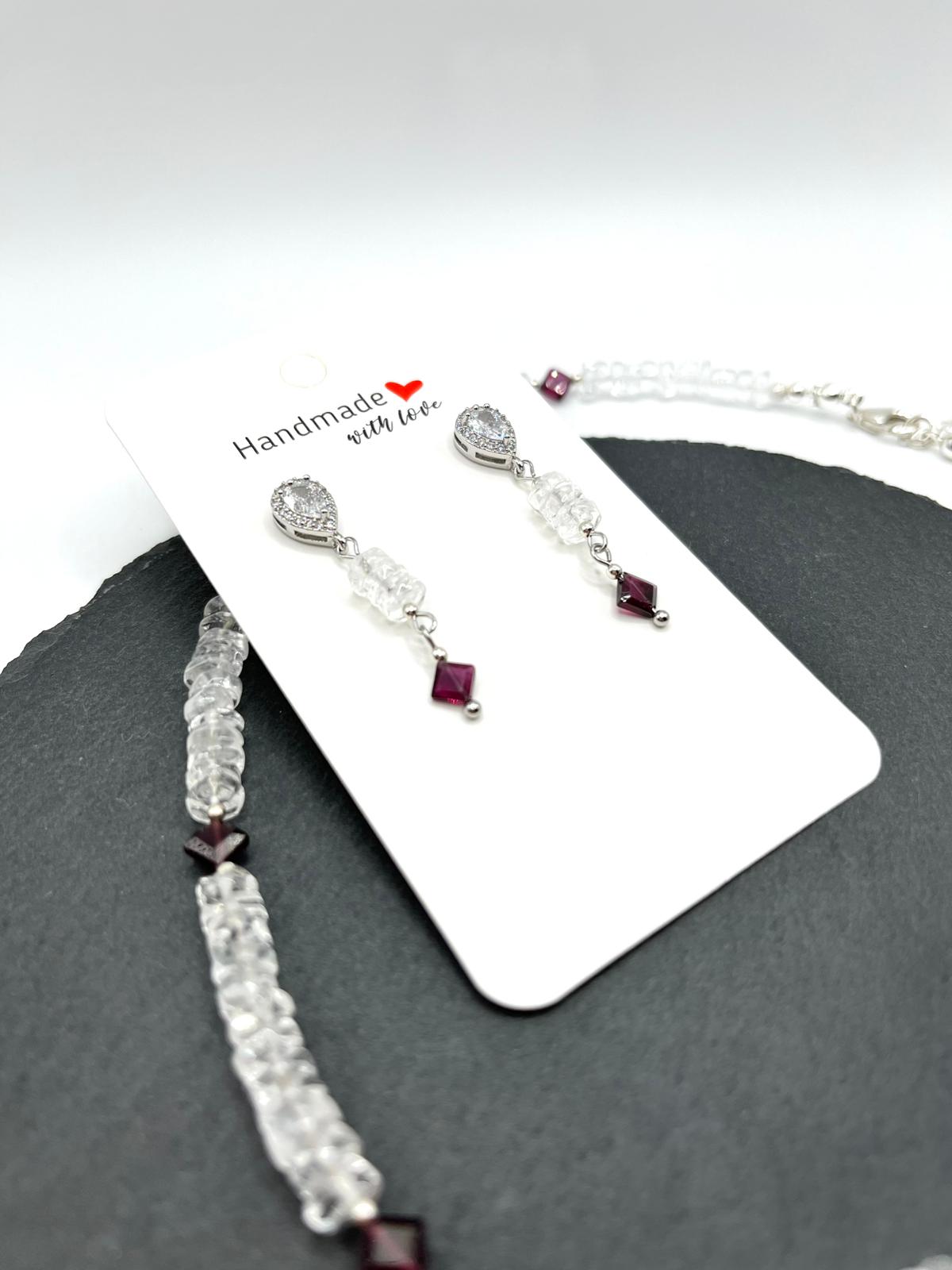 Schmuckset aus Bergkristall & Granat mit funkelndem Anhänger