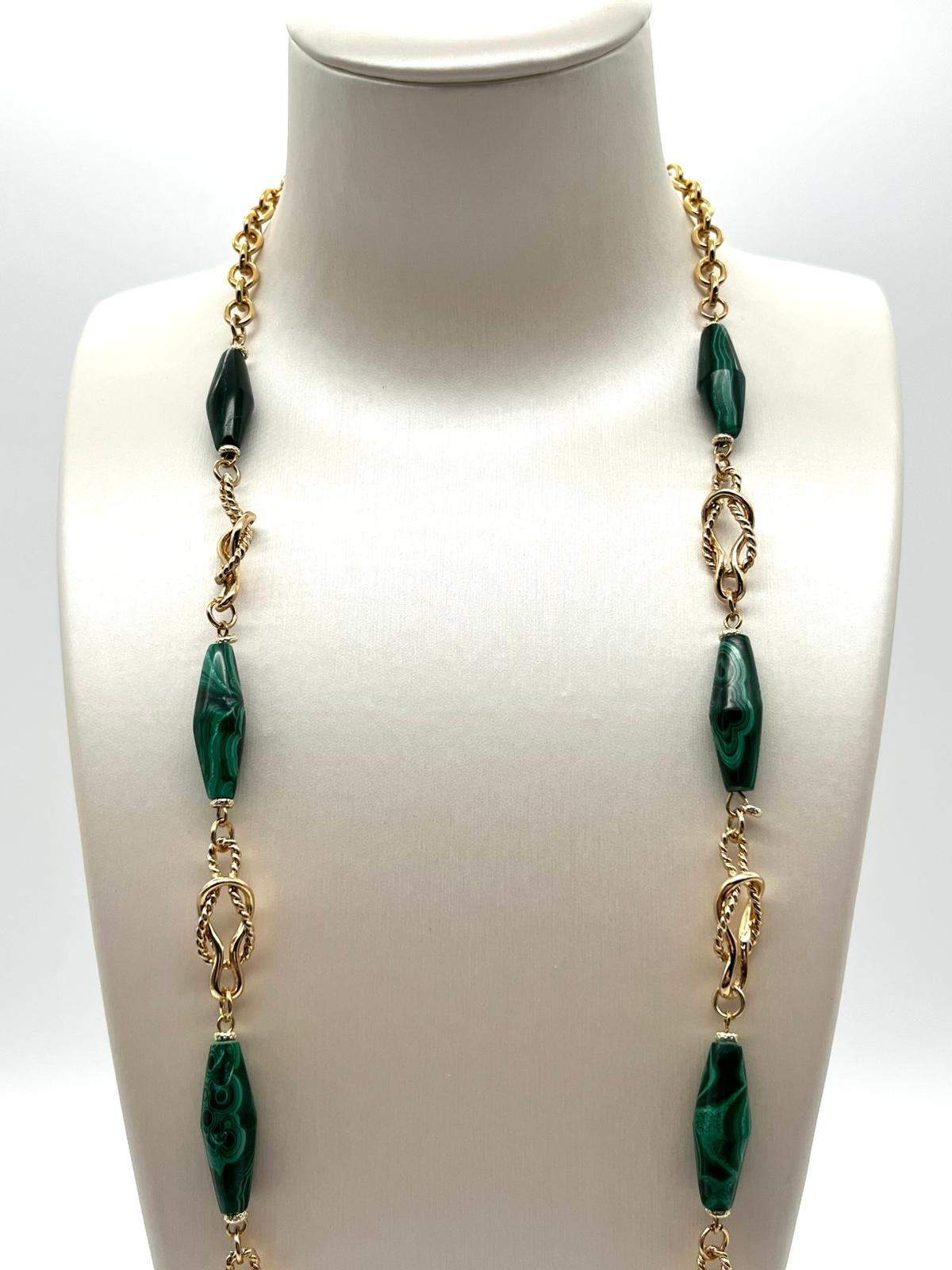 Eleganz in Grün – Schmuckset aus Malachit & Goldakzenten