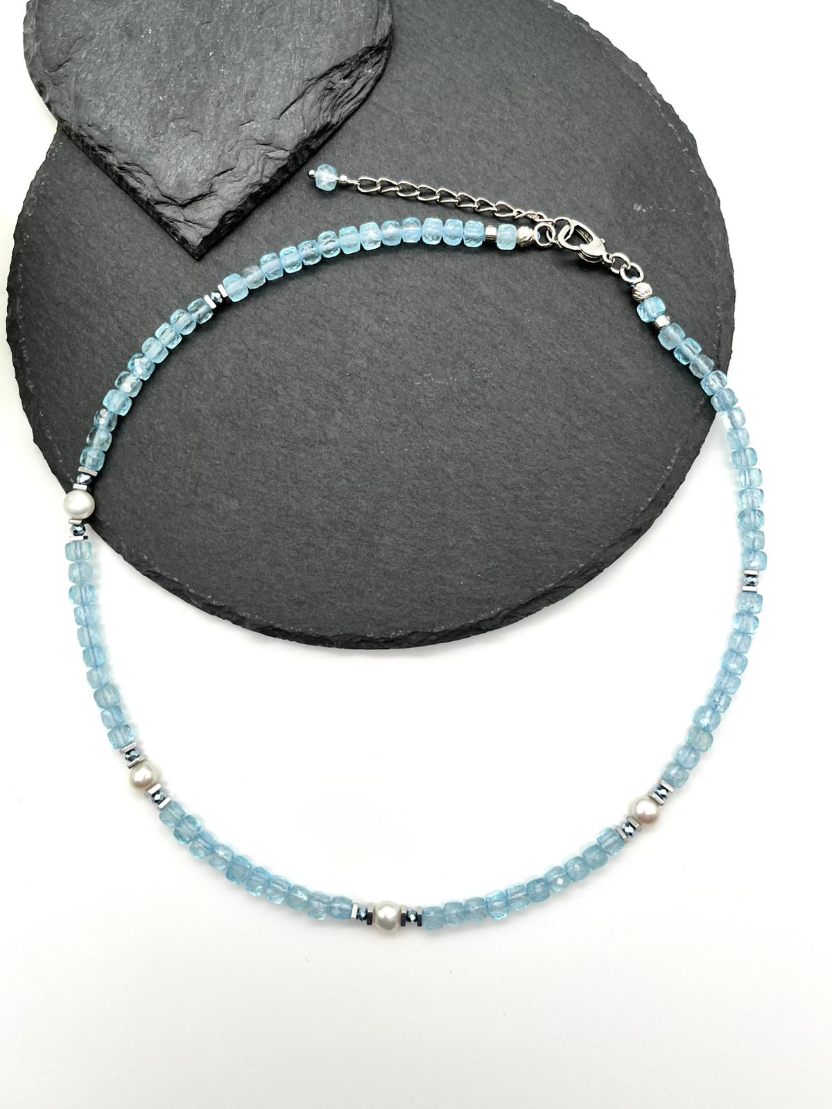 Edelsteinkette, Blauer Topas, Süßwasserperlen, Hämatit