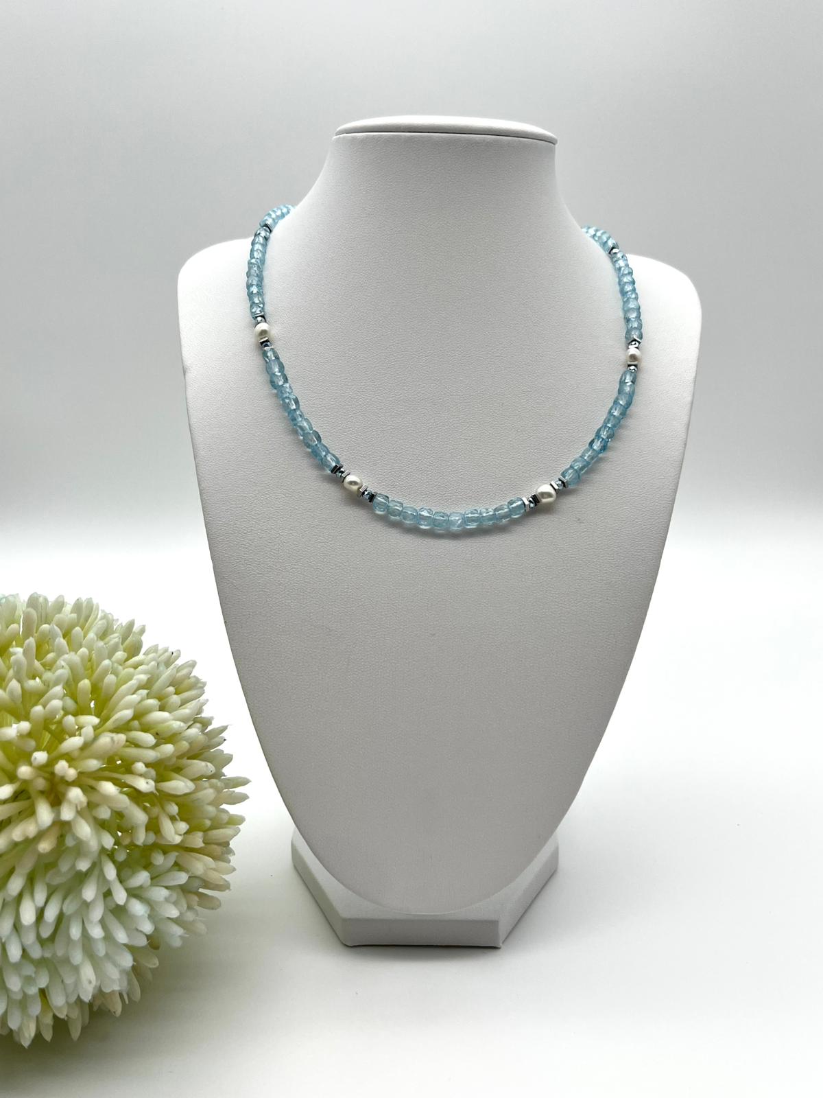 Edelsteinkette, Blauer Topas, Süßwasserperlen, Hämatit