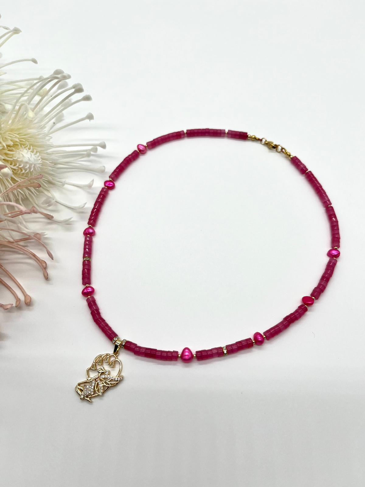 Edelstein Collier aus Jade und echten Perlen