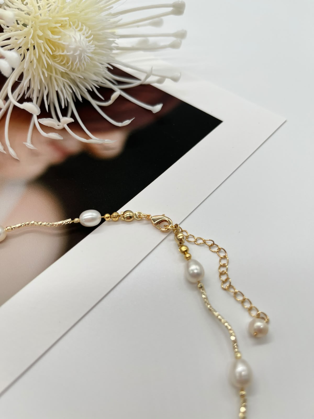 Collier „Perlenwelle“ in Gold mit echten Süßwasserperlen